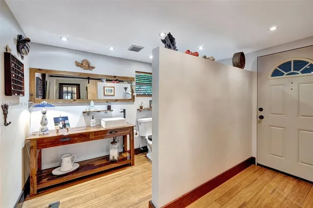 $730,000 | 1401 Northeast 33rd Street, Oakland Park, FL 33334