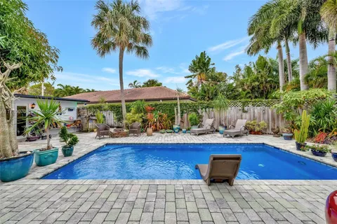 $699,000 | 1401 Northeast 33rd Street, Oakland Park, FL 33334