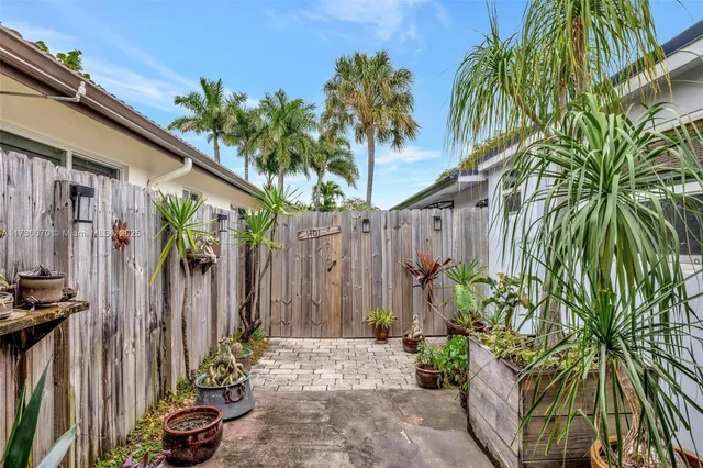 $730,000 | 1401 Northeast 33rd Street, Oakland Park, FL 33334