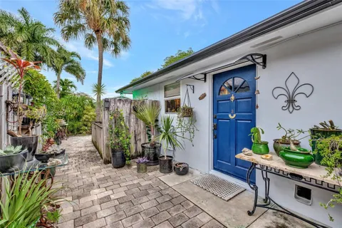 $699,000 | 1401 Northeast 33rd Street, Oakland Park, FL 33334