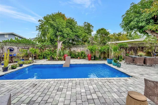 $730,000 | 1401 Northeast 33rd Street, Oakland Park, FL 33334