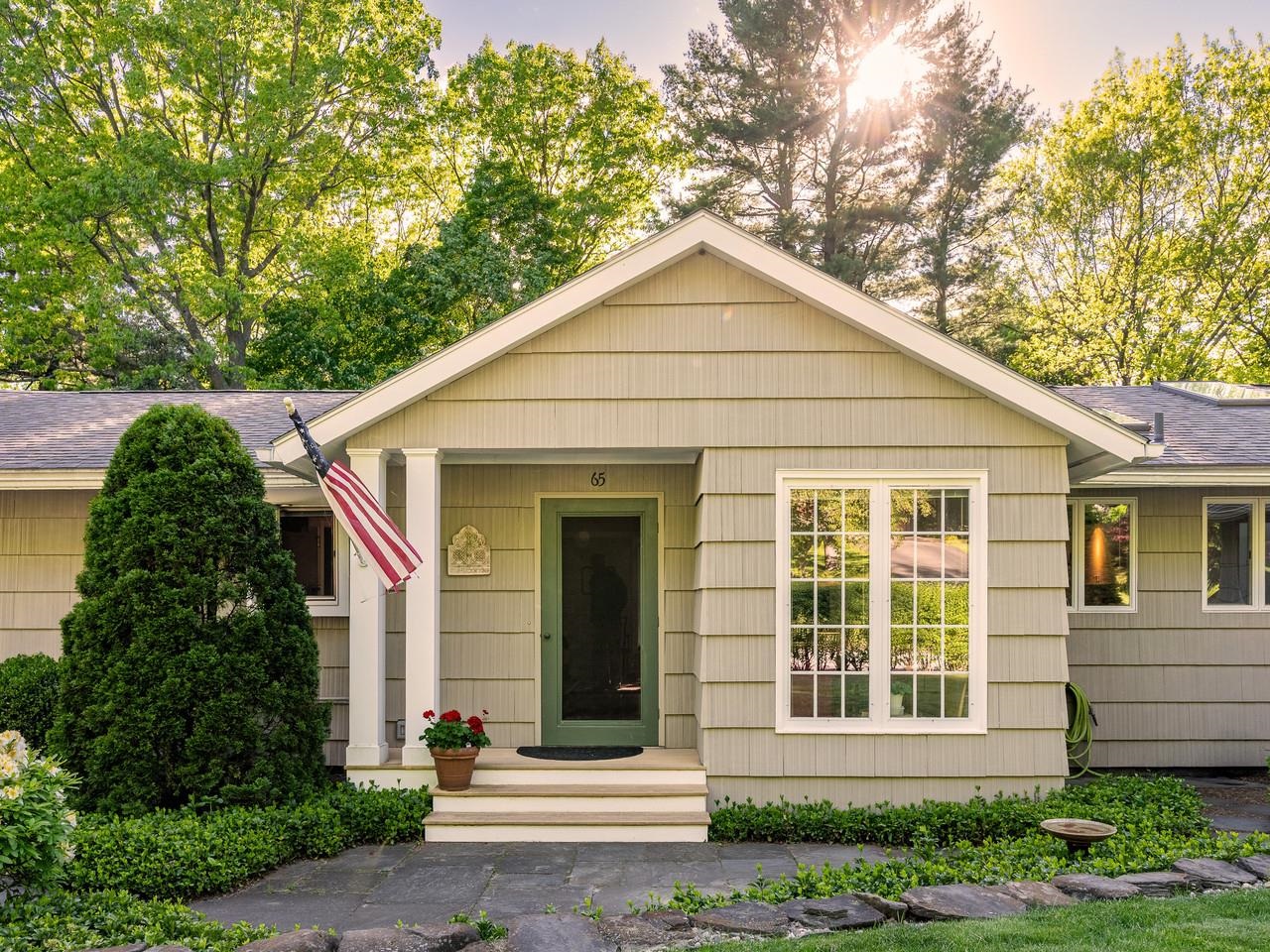 65 Deforest Heights Burlington, VT 05401 - Photo 11 of 40