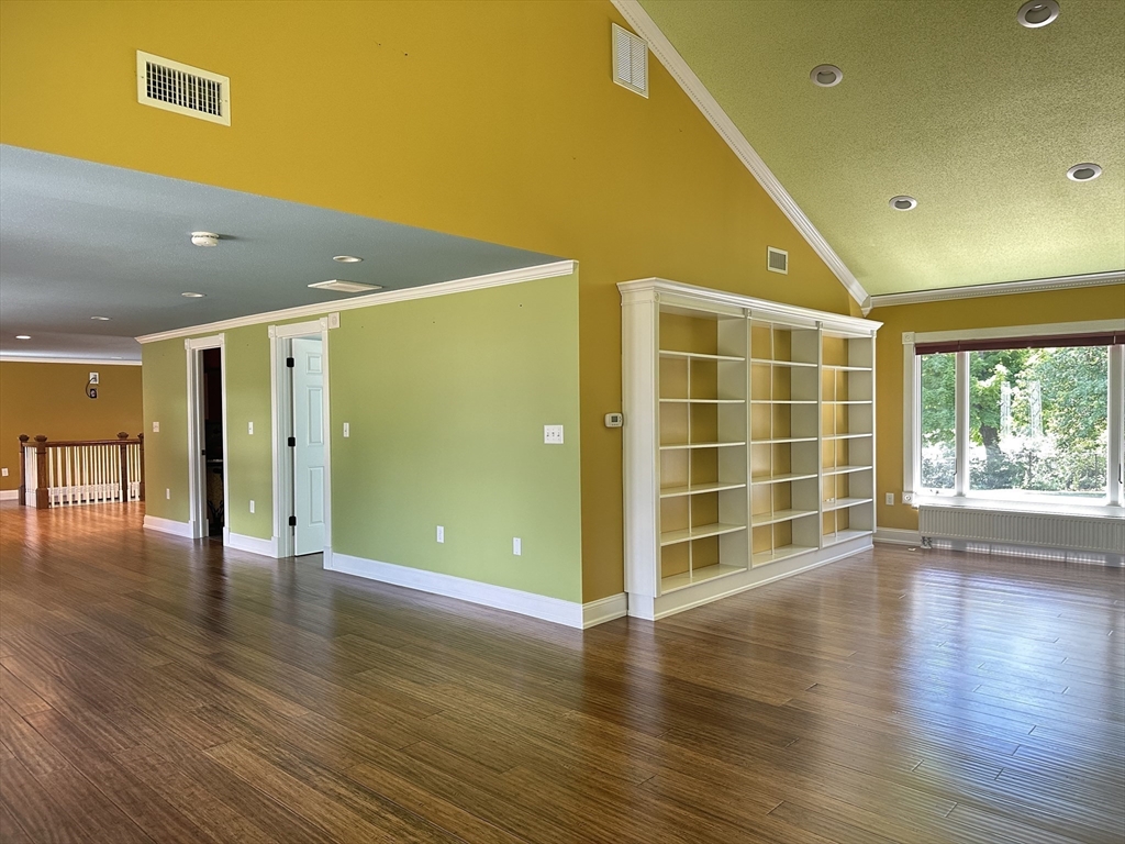 36 Crescent Drive Ludlow, MA 01056 - Photo 9 of 32
