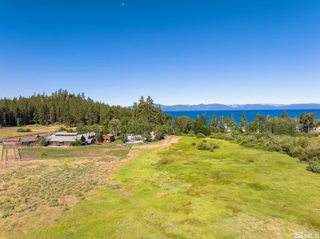 a view of an ocean view