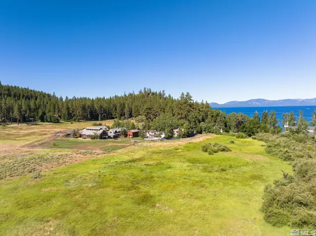 a view of an ocean view