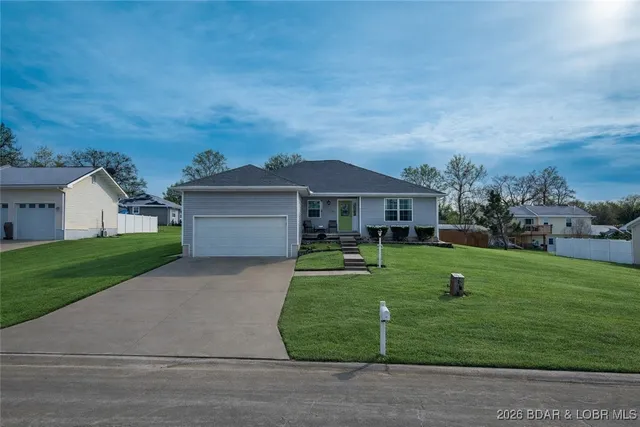 $275,000 | 412 West Champain Street, Eldon, MO 65026