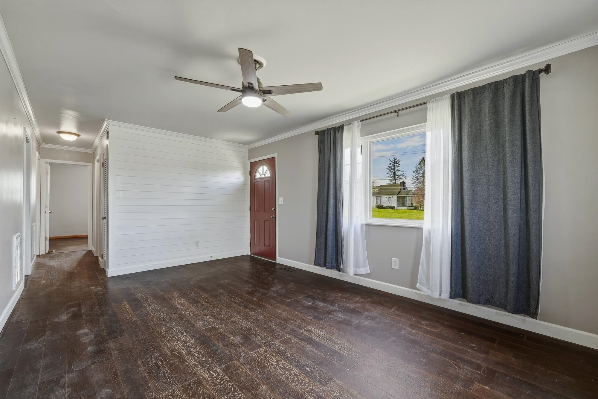 327 East Mud River Road Milton, WV 25541 - Photo 3 of 27 Gallery Image 3
