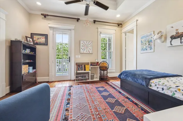 $1,695,000 | 1819 Banks Street, Houston, TX 77098