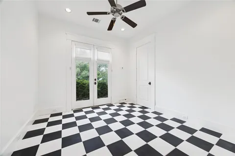 $1,695,000 | 1819 Banks Street, Houston, TX 77098