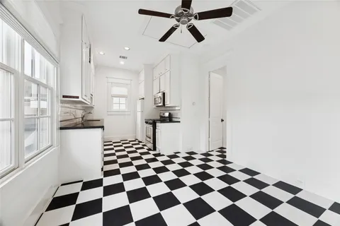 $1,695,000 | 1819 Banks Street, Houston, TX 77098