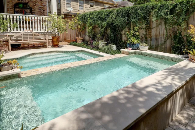 $1,695,000 | 1819 Banks Street, Houston, TX 77098