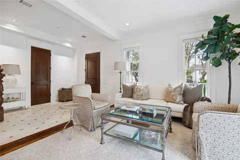 $1,695,000 | 1819 Banks Street, Houston, TX 77098