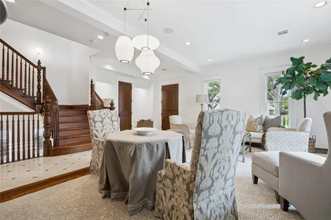 $1,695,000 | 1819 Banks Street, Houston, TX 77098