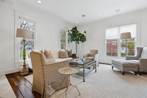 $1,695,000 | 1819 Banks Street, Houston, TX 77098