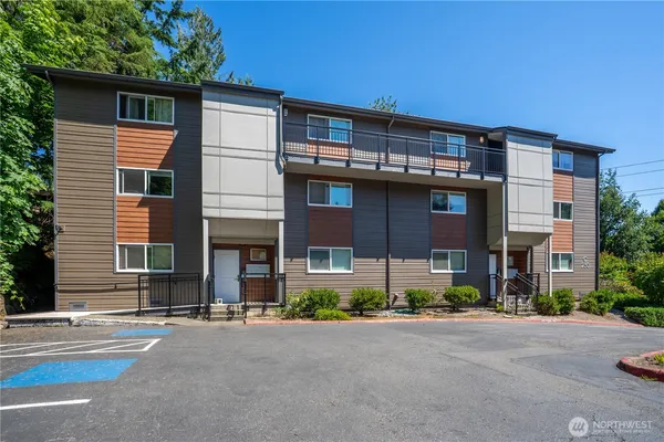 $260,000 | 230 Southwest Clark Street, Unit C203, Issaquah, WA 98027