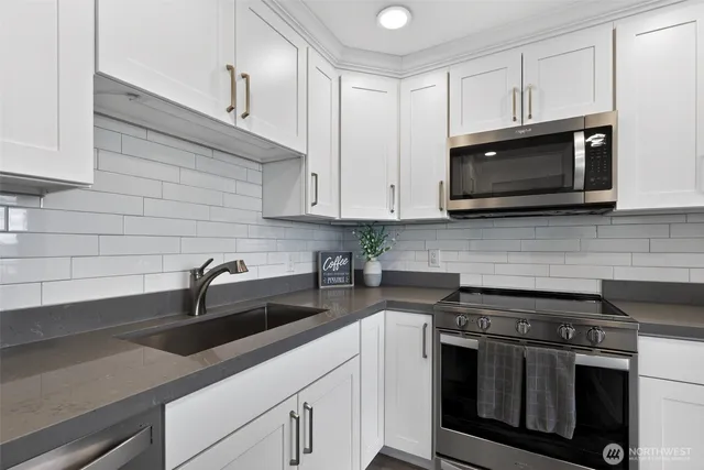 $549,000 | 601 South 227th Street, Unit 301S, Des Moines, WA 98198