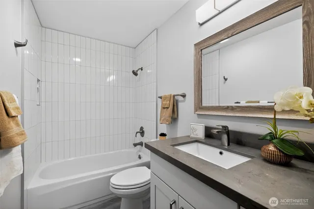 $549,000 | 601 South 227th Street, Unit 301S, Des Moines, WA 98198