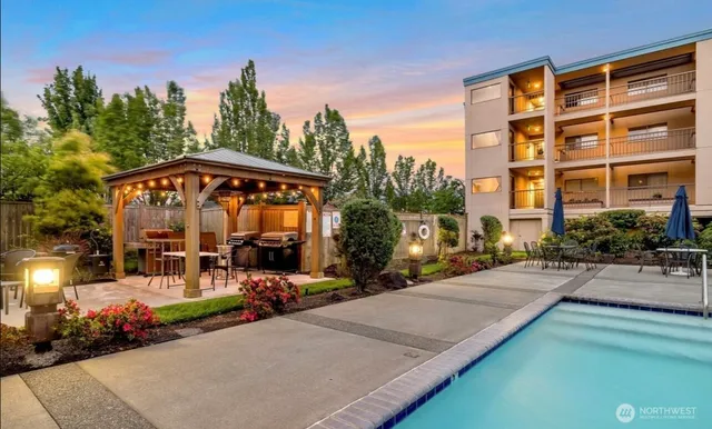 $549,000 | 601 South 227th Street, Unit 301S, Des Moines, WA 98198