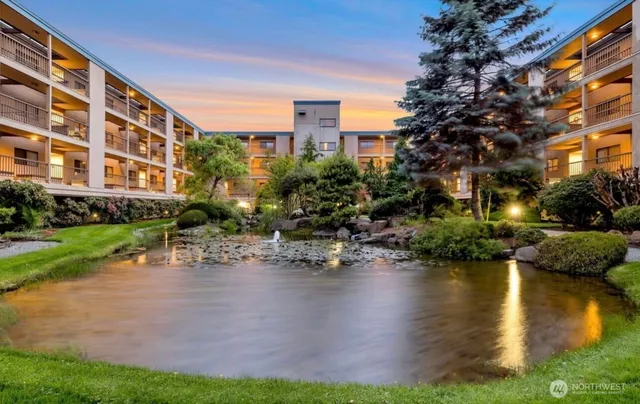 $549,000 | 601 South 227th Street, Unit 301S, Des Moines, WA 98198
