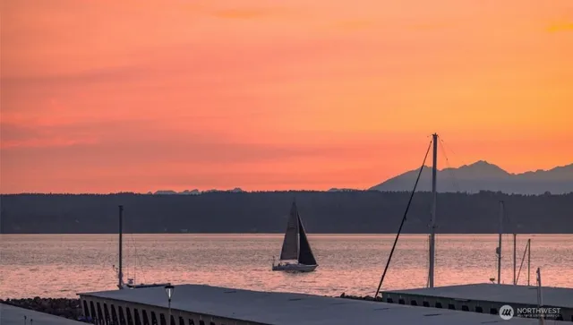 $549,000 | 601 South 227th Street, Unit 301S, Des Moines, WA 98198