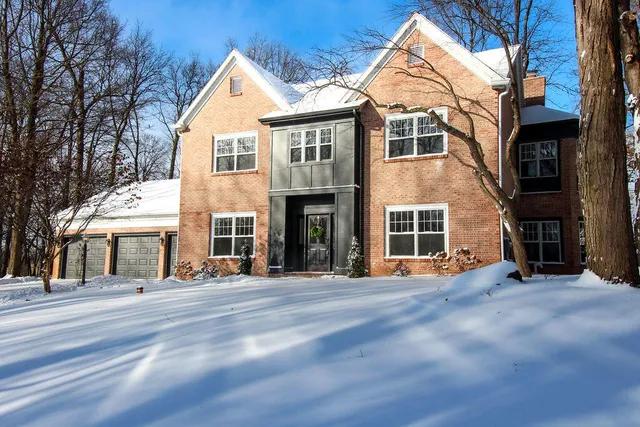 $589,995 | 1611 West Kama Drive, La Porte, IN 46350