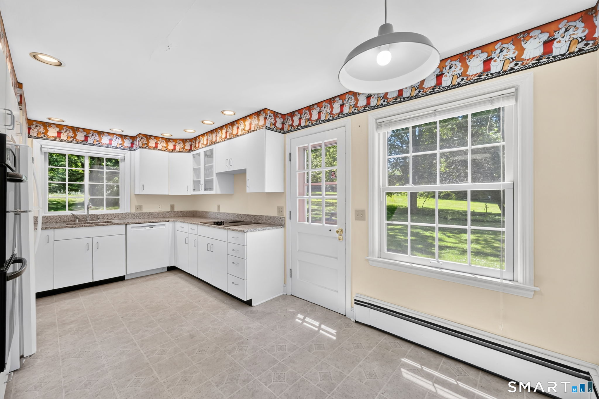 39 Boggs Hill Road Newtown, CT 06470 - Photo 20 of 33