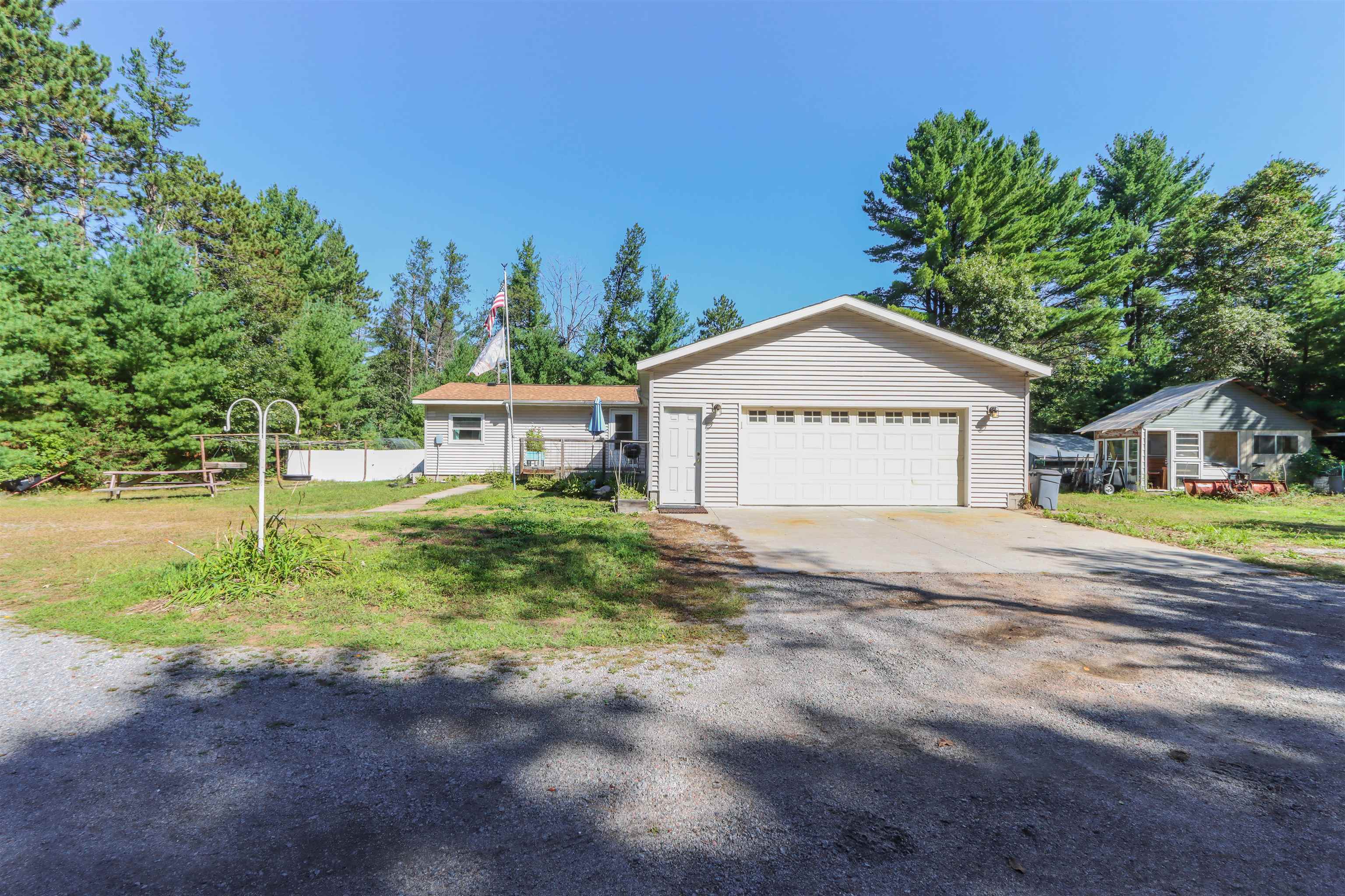 8610 Lake Road Wisconsin Rapids, WI 54494 - Photo 11 of 39 Gallery Image 11