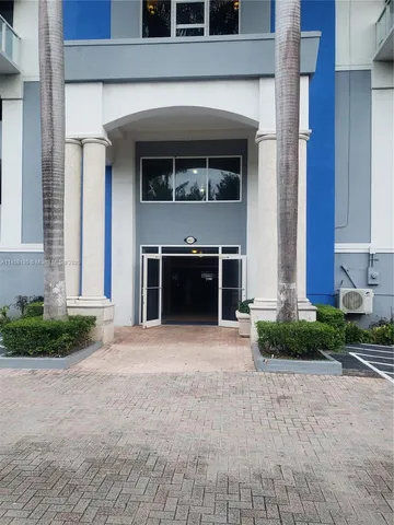 $425,000 | 5077 Northwest 7th Street, Unit 903, Miami, FL 33126