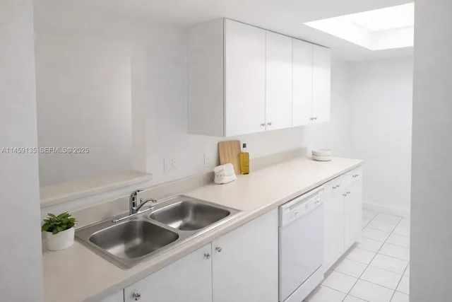 $373,900 | 5077 Northwest 7th Street, Unit 903, Miami, FL 33126