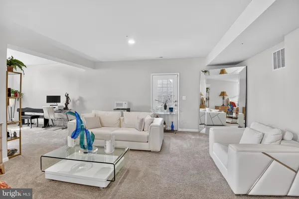 $715,000 | 9003 Hunt Meadow Lane, Upper Marlboro, MD 20772