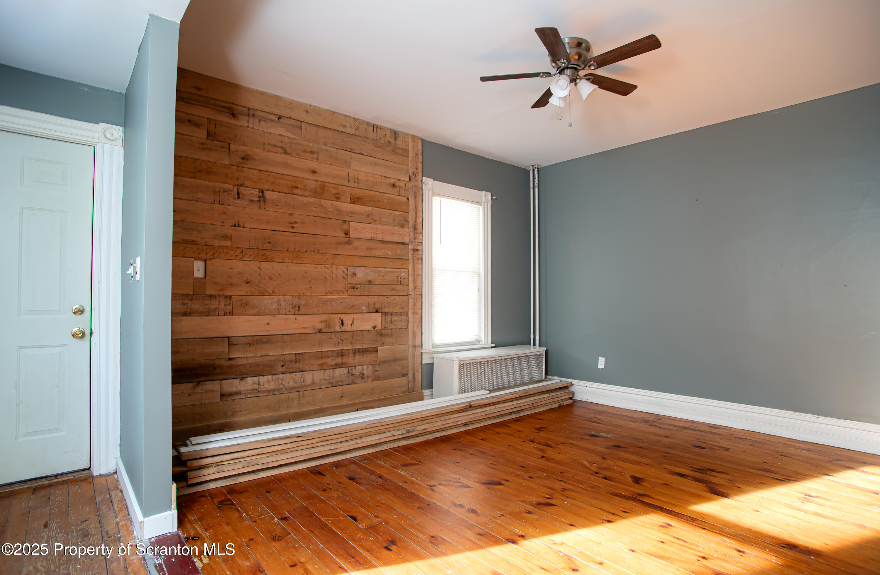 28 Pine Street Tunkhannock, PA 18657 - Photo 5 of 50 DSC_7229-Edit