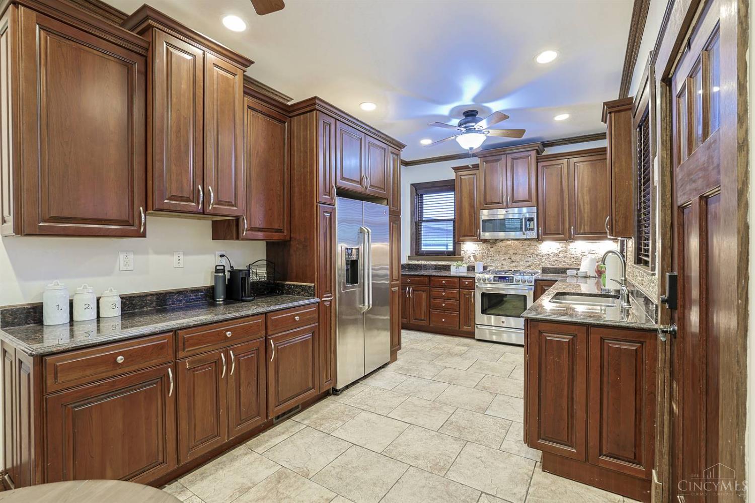 1308 Edwards Road Cincinnati, OH 45208 - Photo 19 of 52