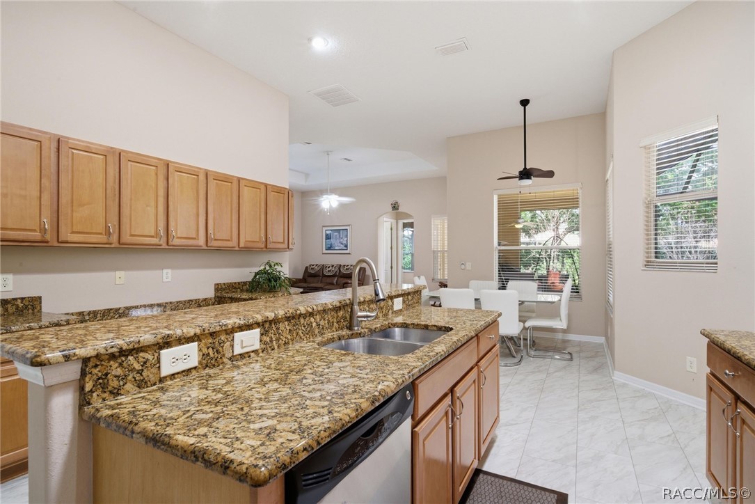 1038 West Rollingwood Court Hernando, FL 34442 - Photo 12 of 63