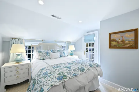 $3,595,000 | 64 5 Mile River Road, Darien, CT 06820