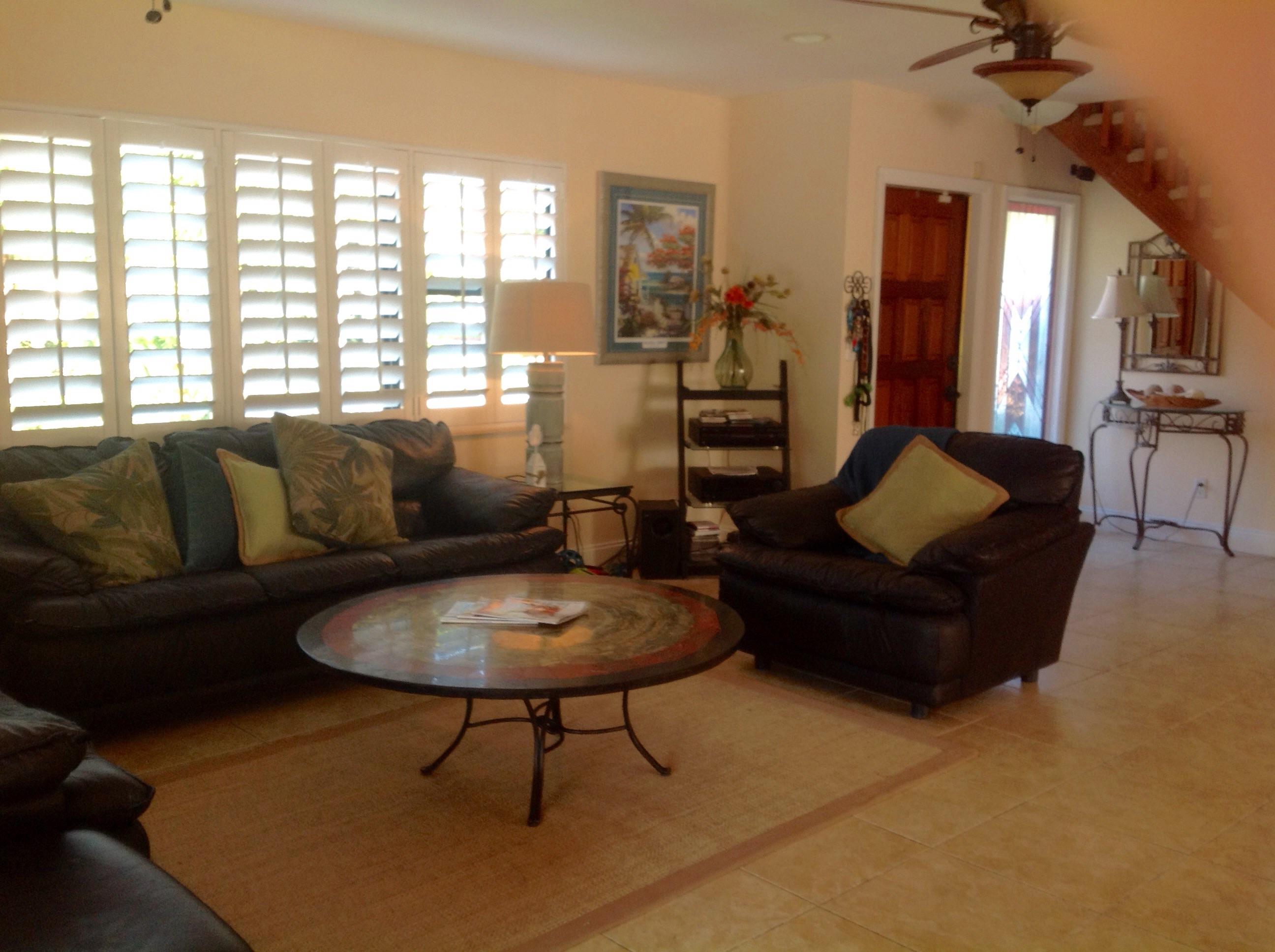 2098 Isabel Road East Boca Raton, FL 33486 - Photo 8 of 23 image