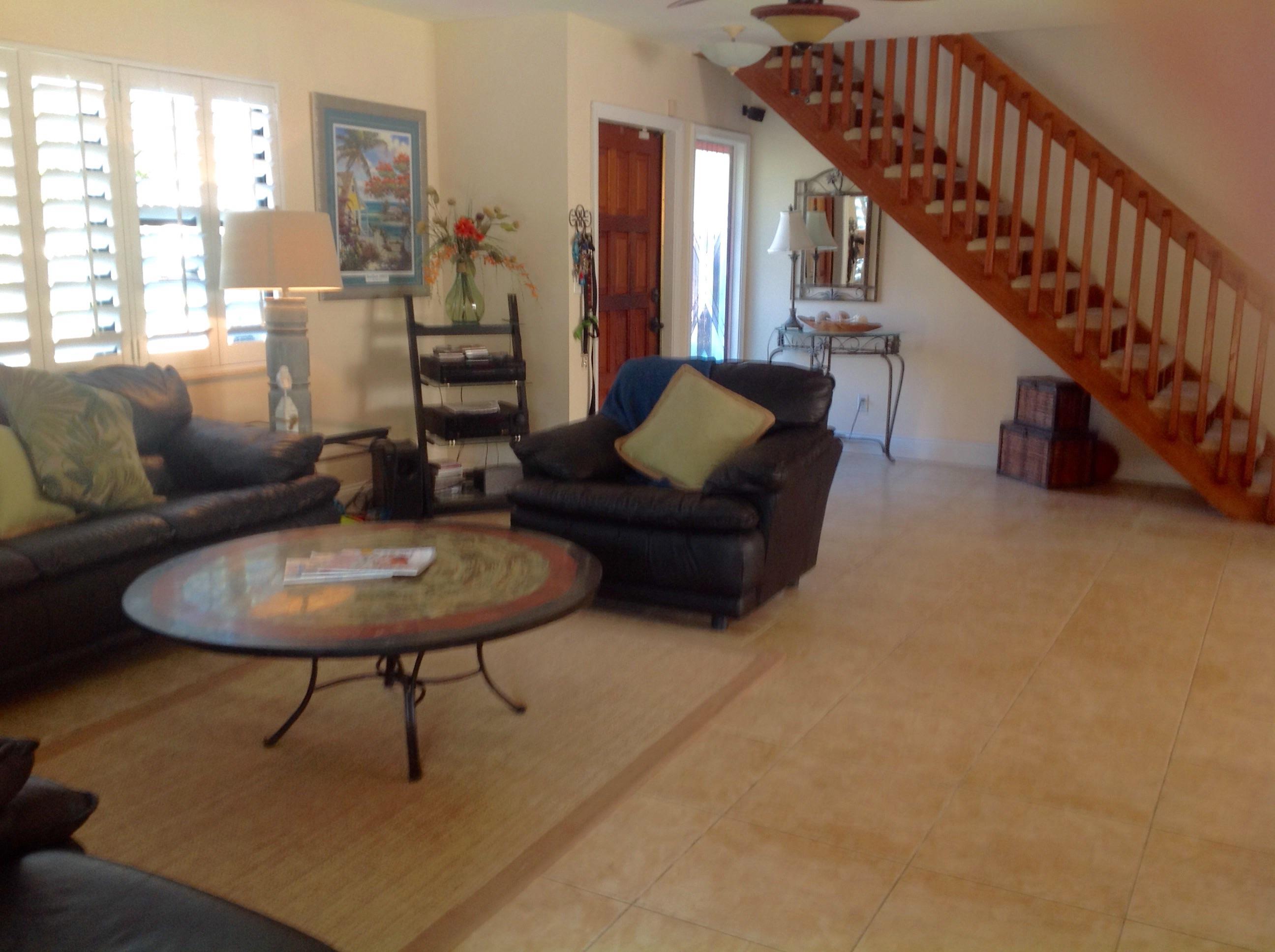 2098 Isabel Road East Boca Raton, FL 33486 - Photo 10 of 23 image