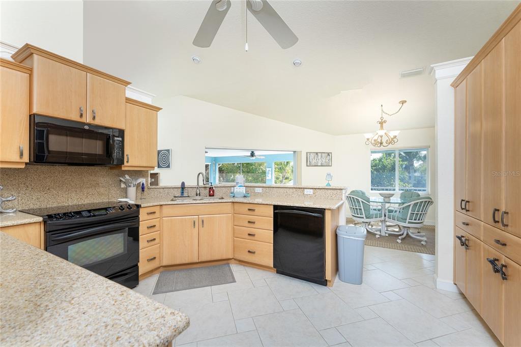 4151 North Beach Road Englewood, FL 34223 - Photo 12 of 71 Gallery Image 12