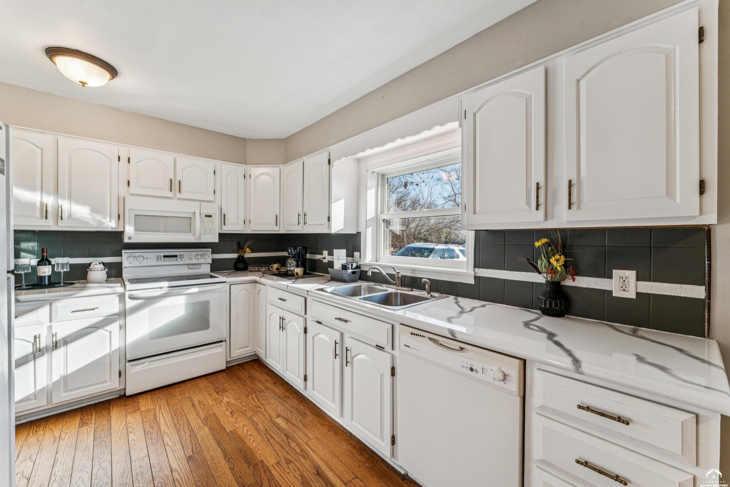 1168 Kingman Road Pomona, KS 66076 - Photo 15 of 68