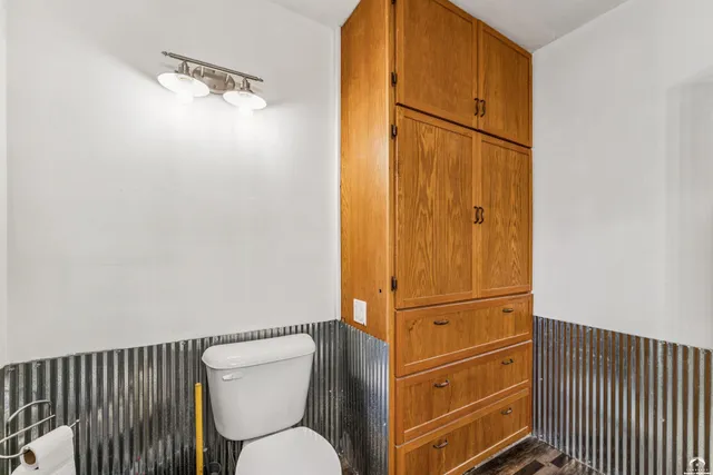 $350,000 | 1168 Kingman Road, Pomona, KS 66076