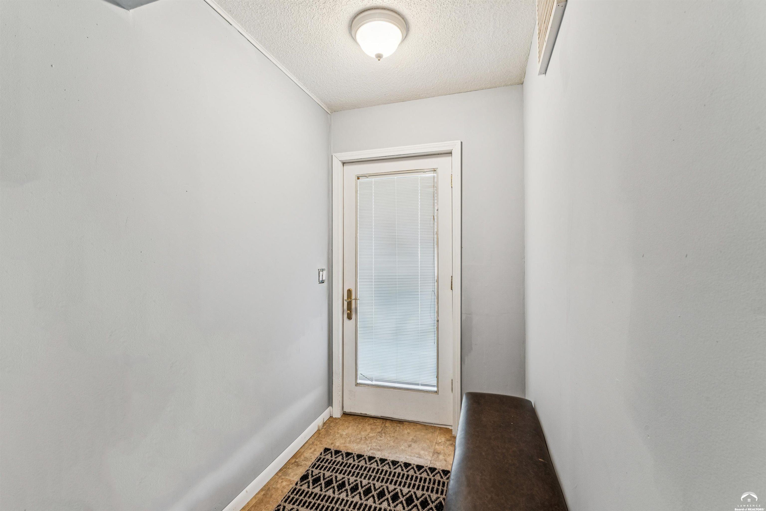 1168 Kingman Road Pomona, KS 66076 - Photo 35 of 68