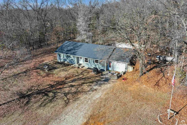 $350,000 | 1168 Kingman Road, Pomona, KS 66076