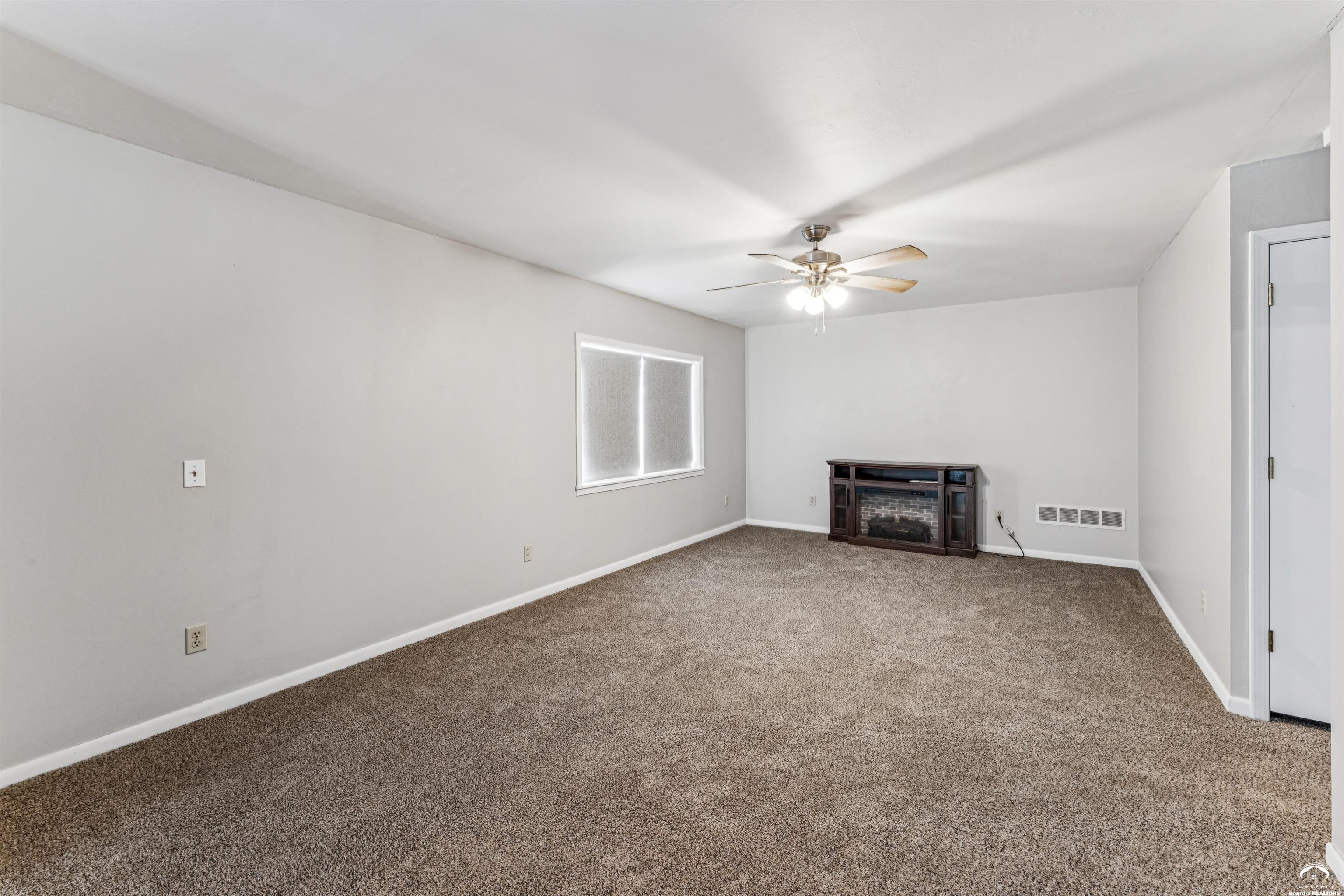 1168 Kingman Road Pomona, KS 66076 - Photo 6 of 68