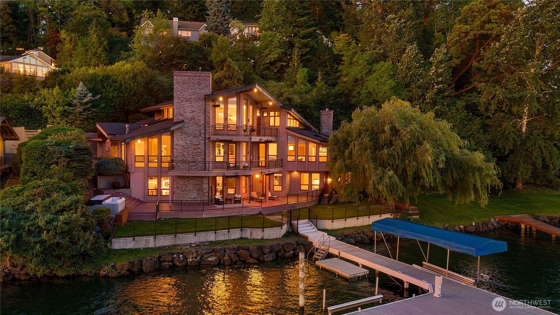 8279 West Mercer Way Mercer Island, WA 98040 - Photo 1 of 40