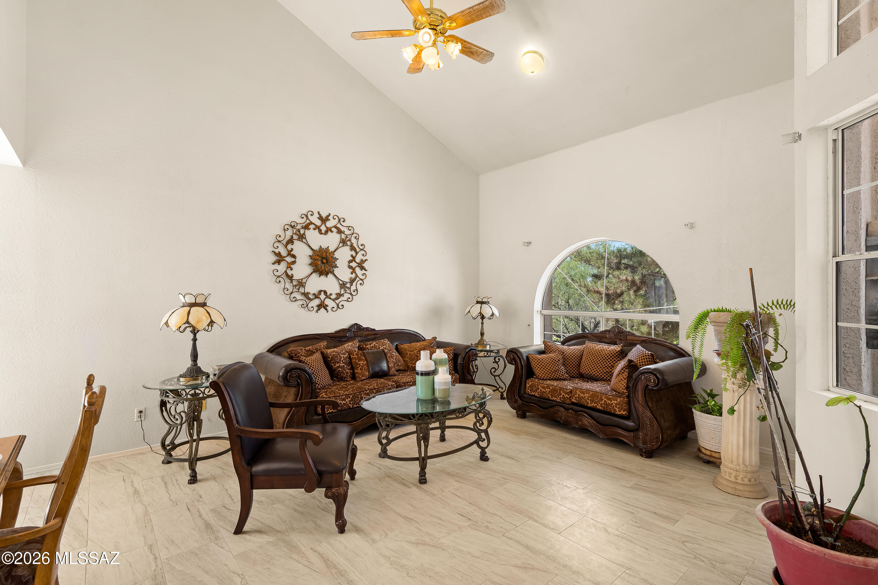 1027 Acaso Court Rio Rico, AZ 85648 - Photo 8 of 50 2 Interiors-3