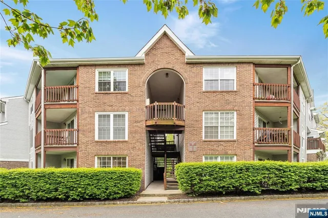 $3,000 | 1449 Teresa Drive, Fort Lee, NJ 07024