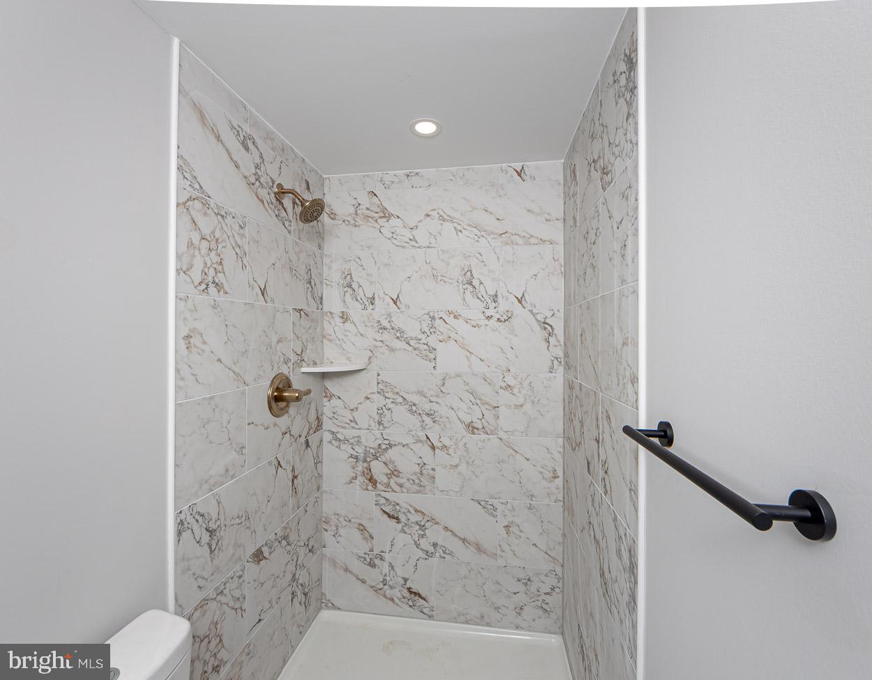 10521 Longbranch Road Cockeysville, MD 21030 - Photo 19 of 43 Gallery Image 19