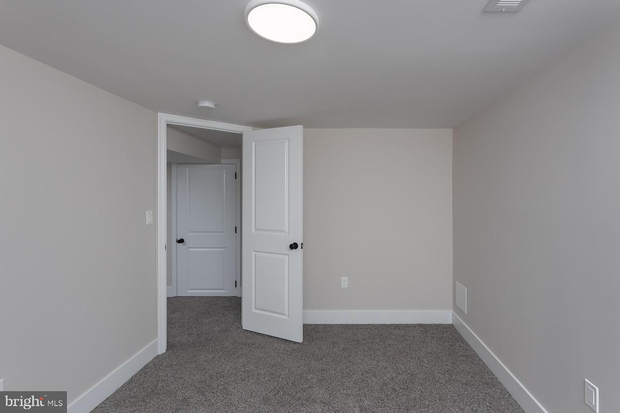 10521 Longbranch Road Cockeysville, MD 21030 - Photo 33 of 43 Office or 5th bedroom