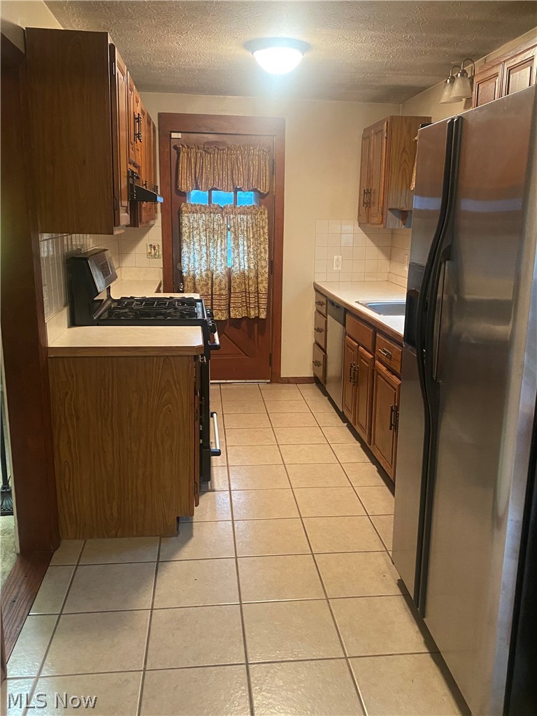 618 Prospect Road Berea, OH 44017 - Photo 4 of 16 Gallery Image 4