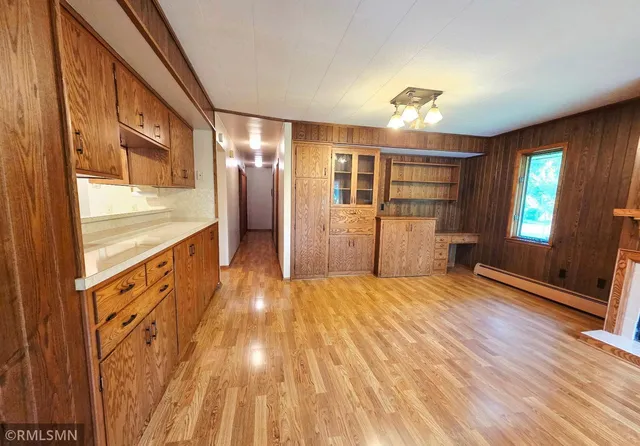 $355,900 | 400 Edgewood Drive, Glencoe, MN 55336