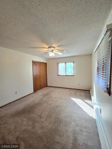 $355,900 | 400 Edgewood Drive, Glencoe, MN 55336